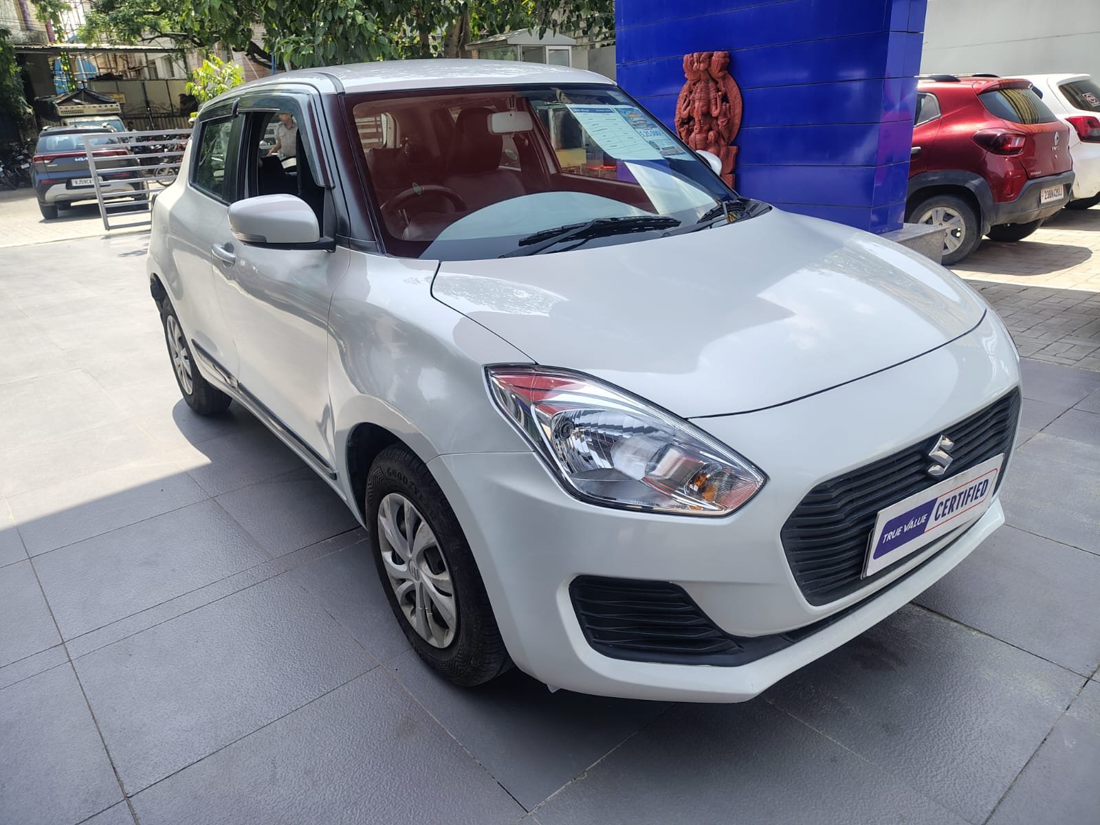 Maruti Suzuki Swift vxi amt
