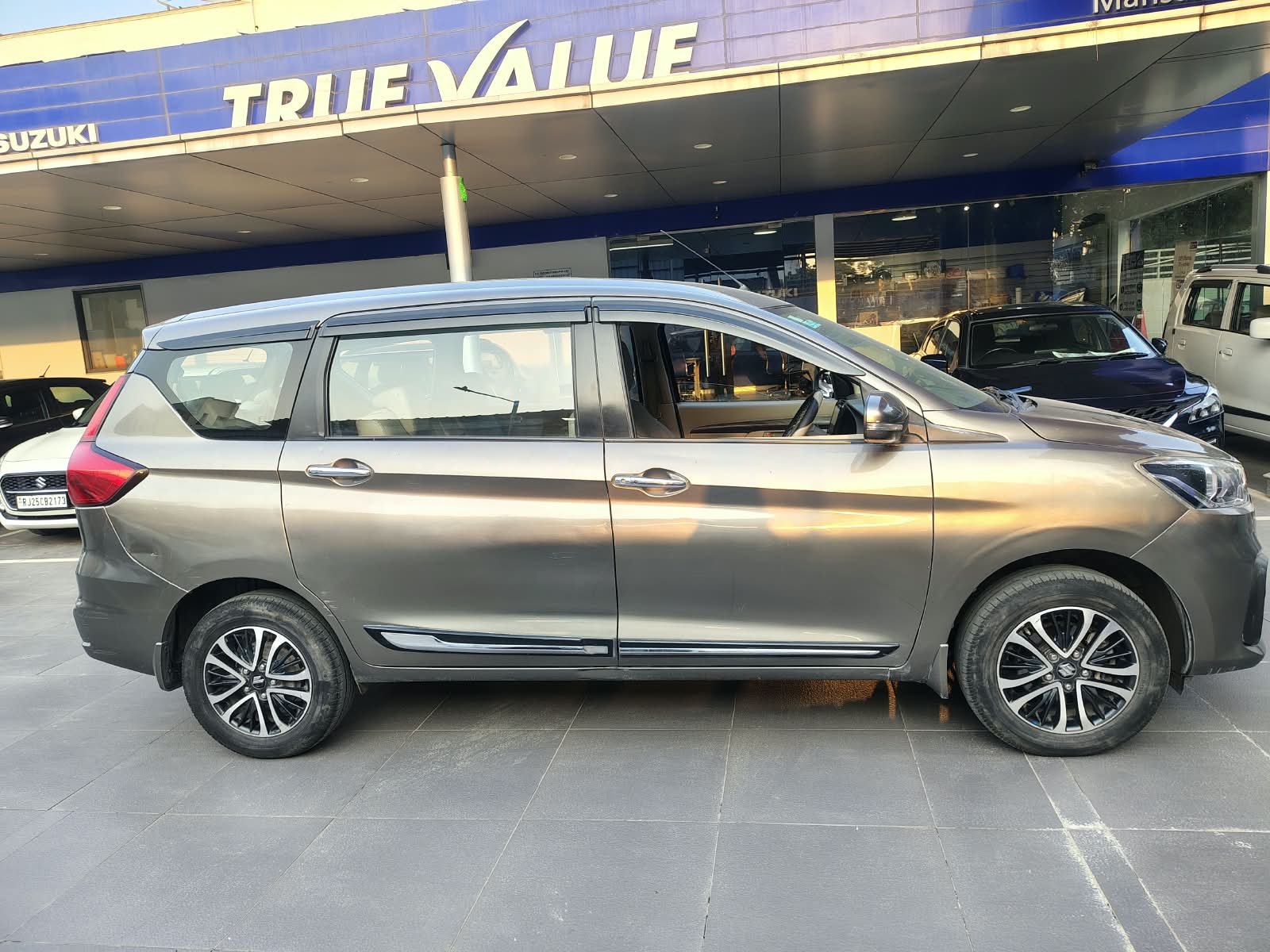 Maruti Suzuki Ertiga Zxi