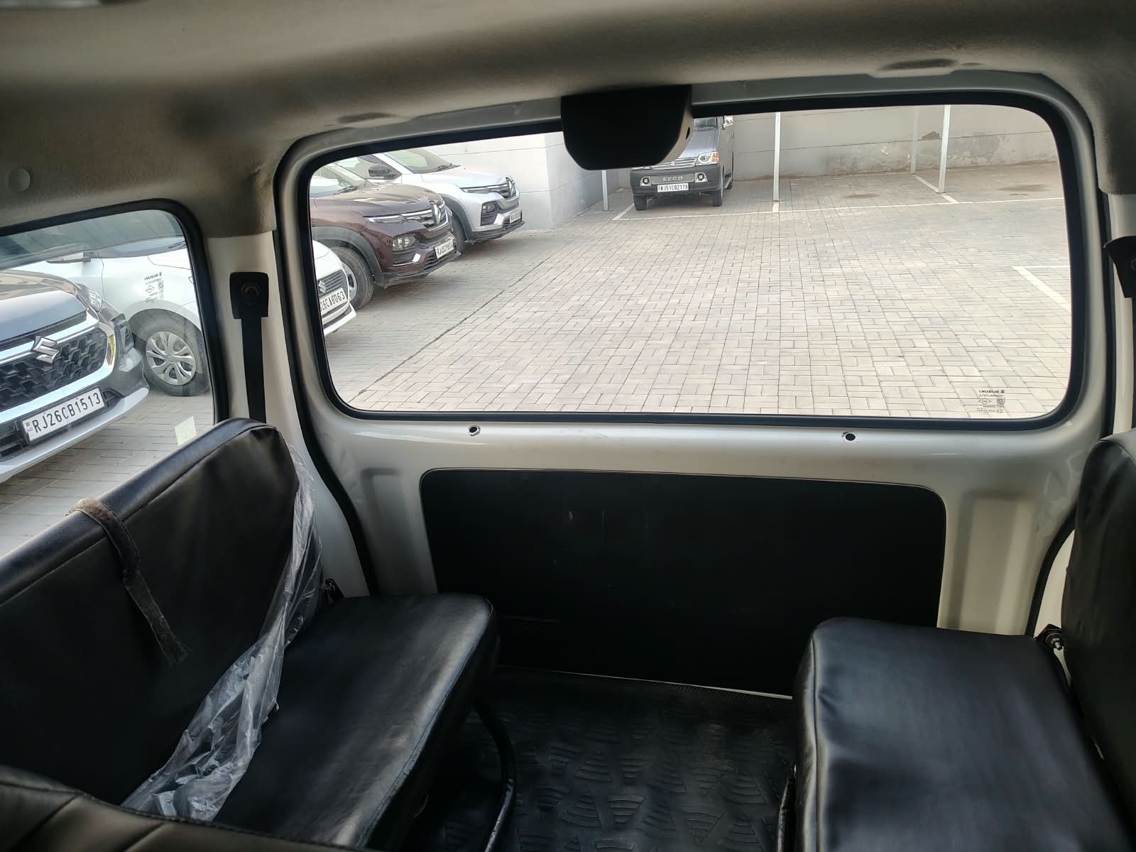 Maruti Suzuki Eeco 5 STR AC