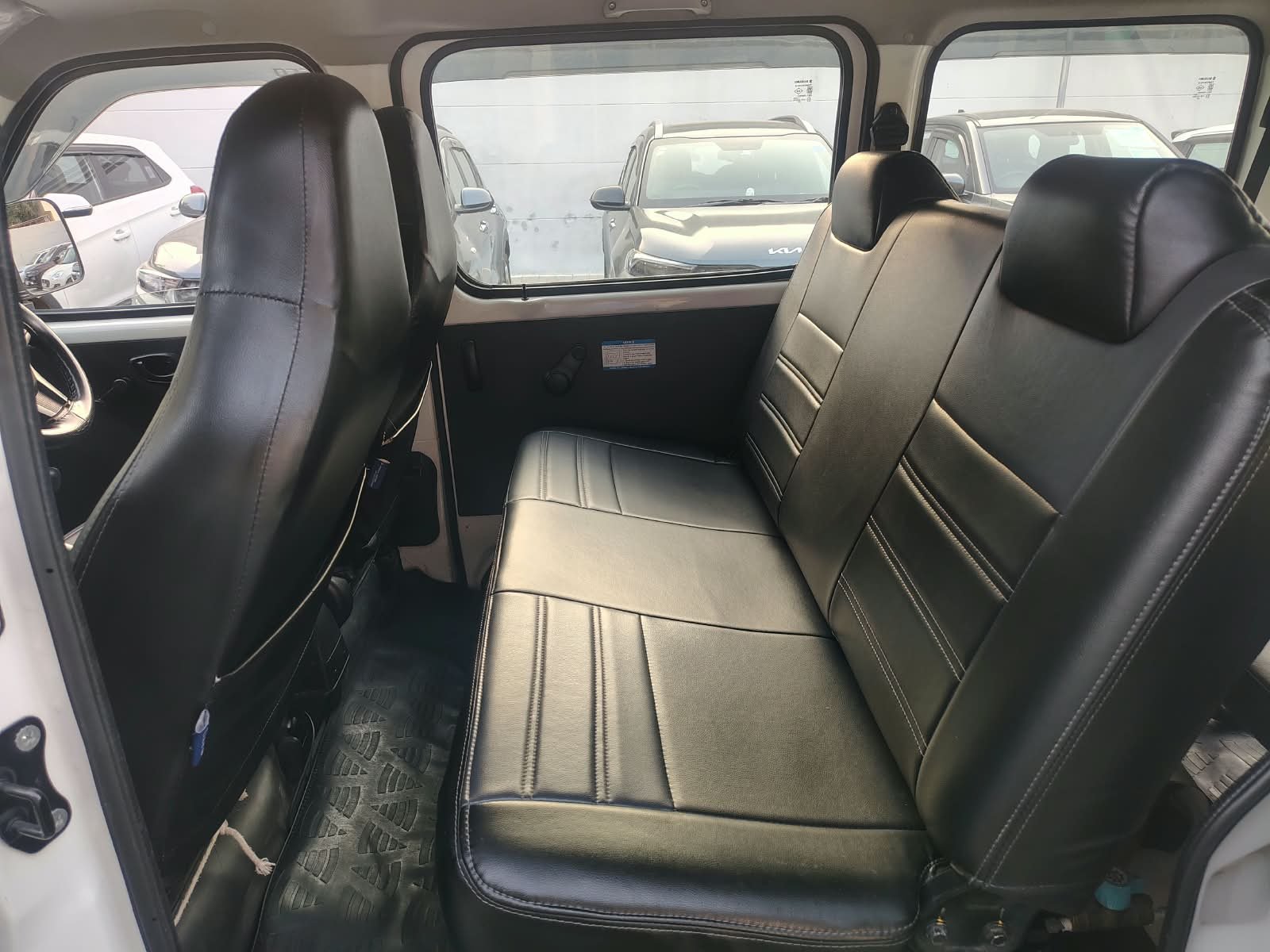 Maruti Suzuki Eeco 5 STR AC