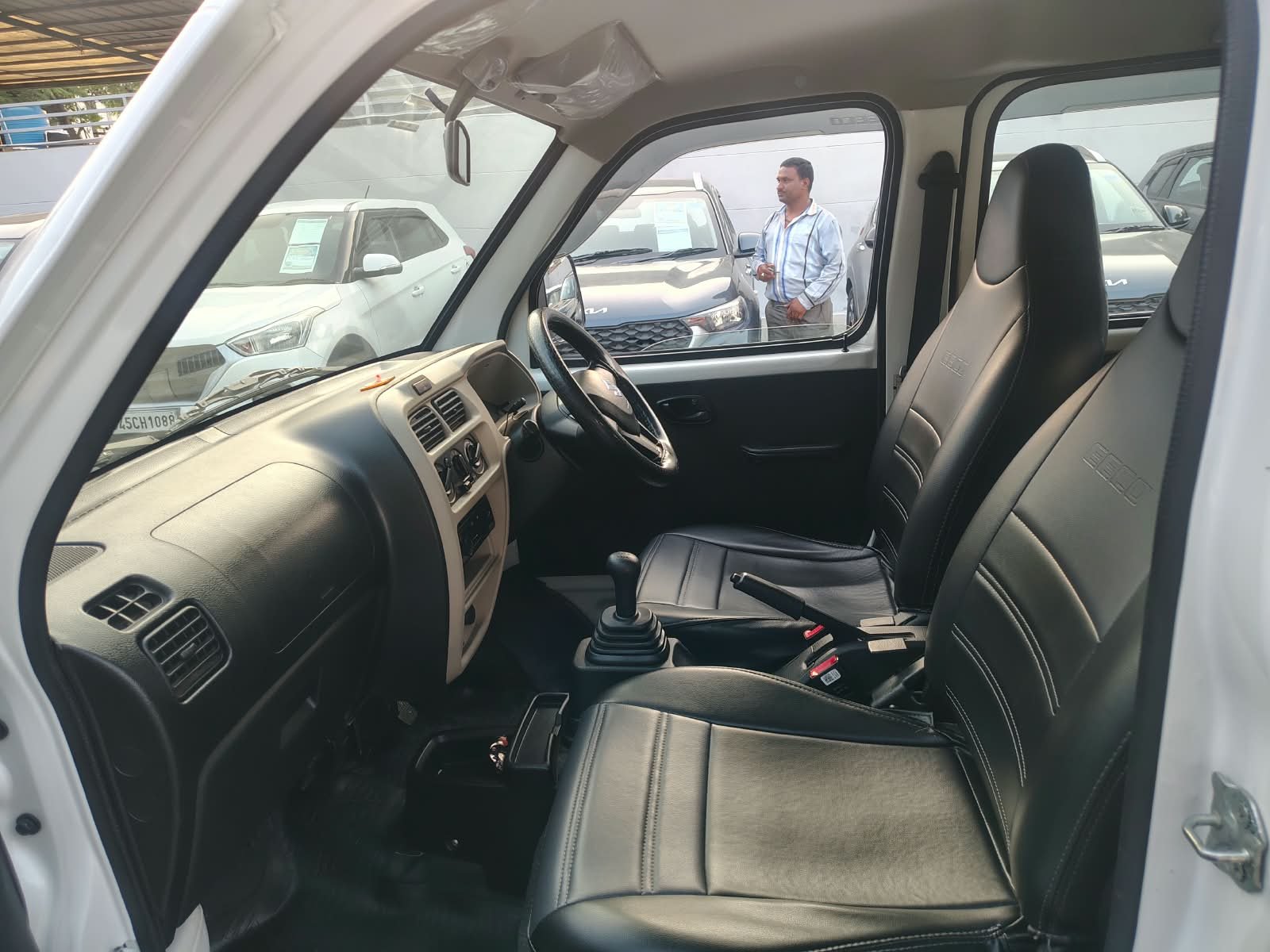 Maruti Suzuki Eeco 5 STR AC