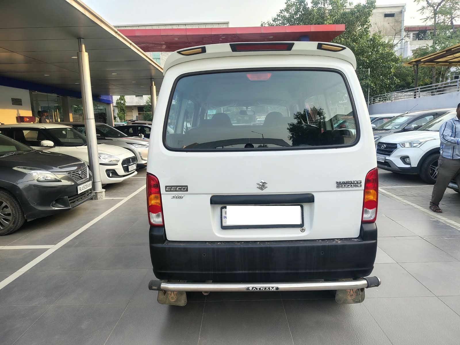 Maruti Suzuki Eeco 5 STR AC