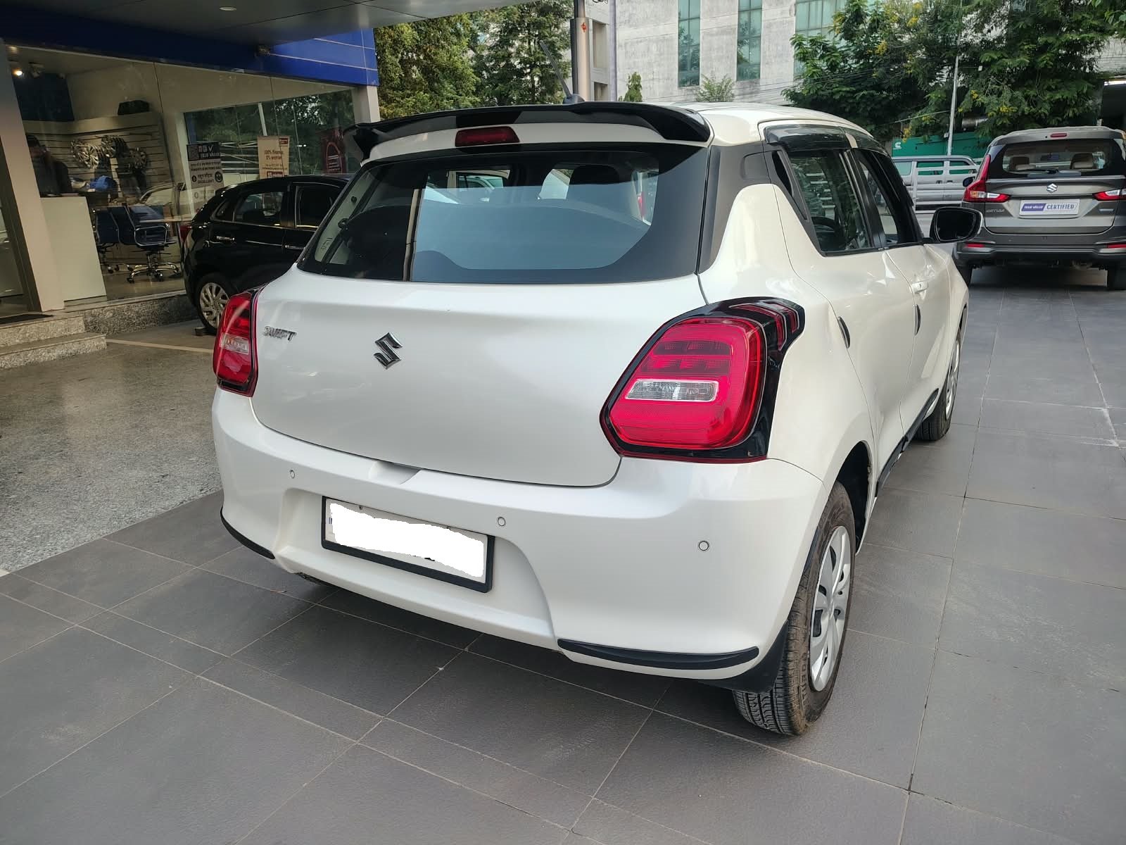 Maruti Suzuki Swift VXI
