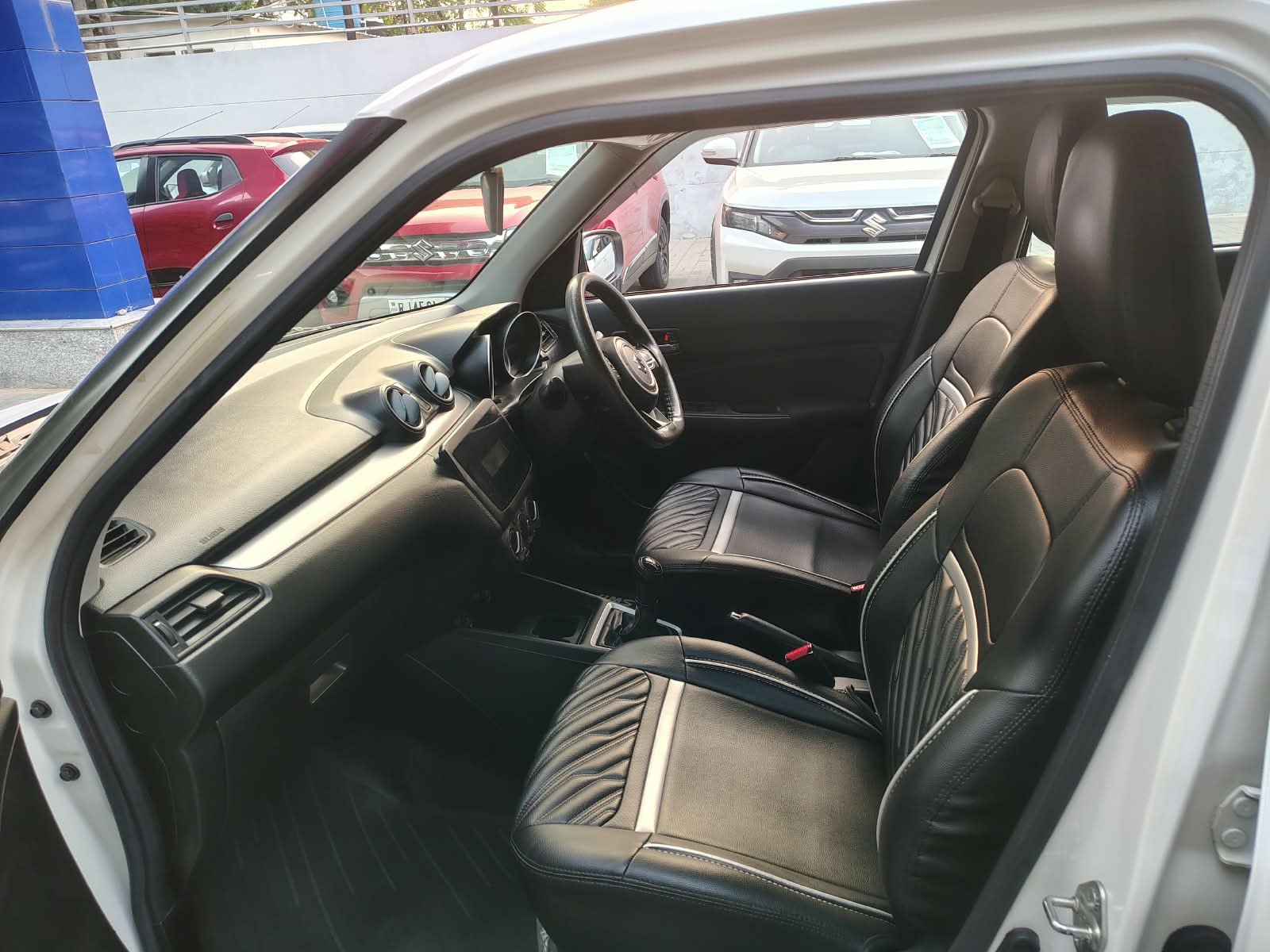 Maruti Suzuki Swift VXI