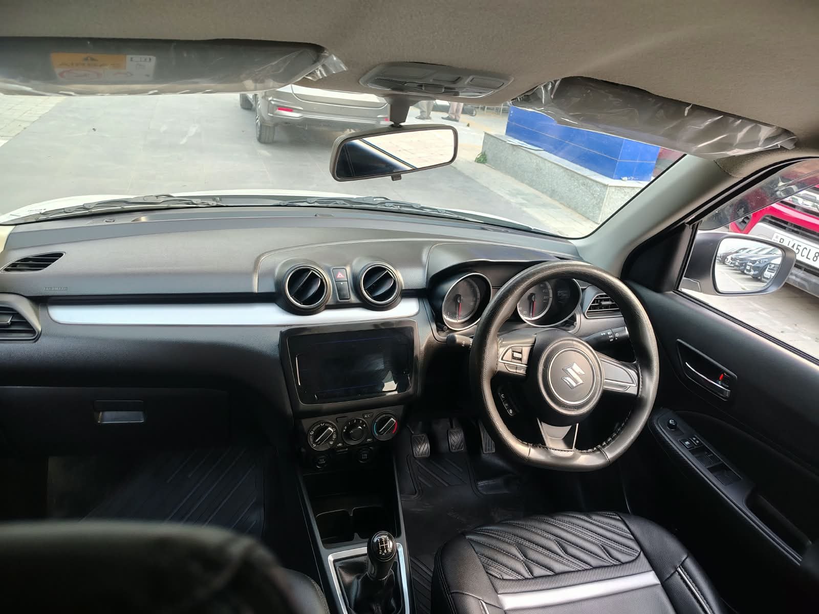 Maruti Suzuki Swift VXI