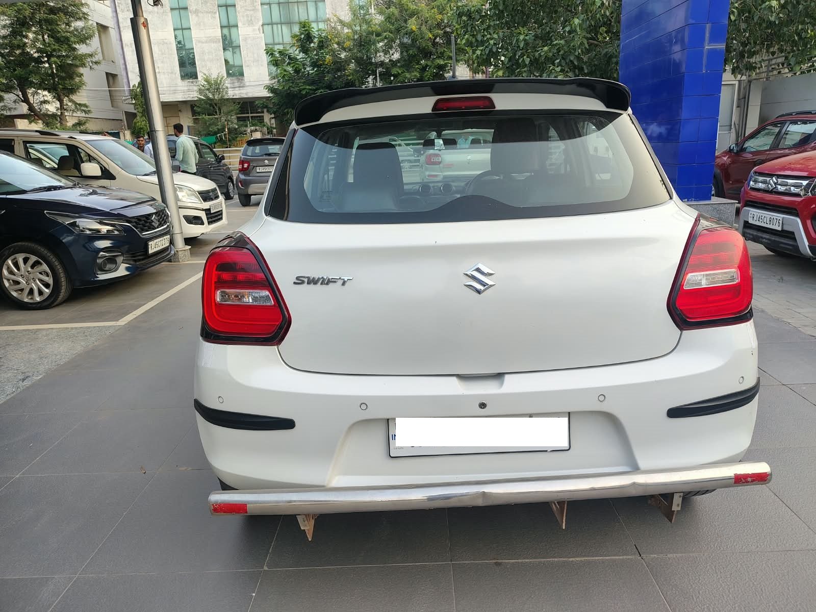 Maruti Suzuki Swift VXI