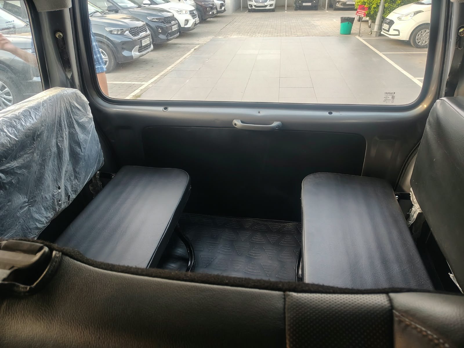 Maruti Suzuki EEco 5 STR AC