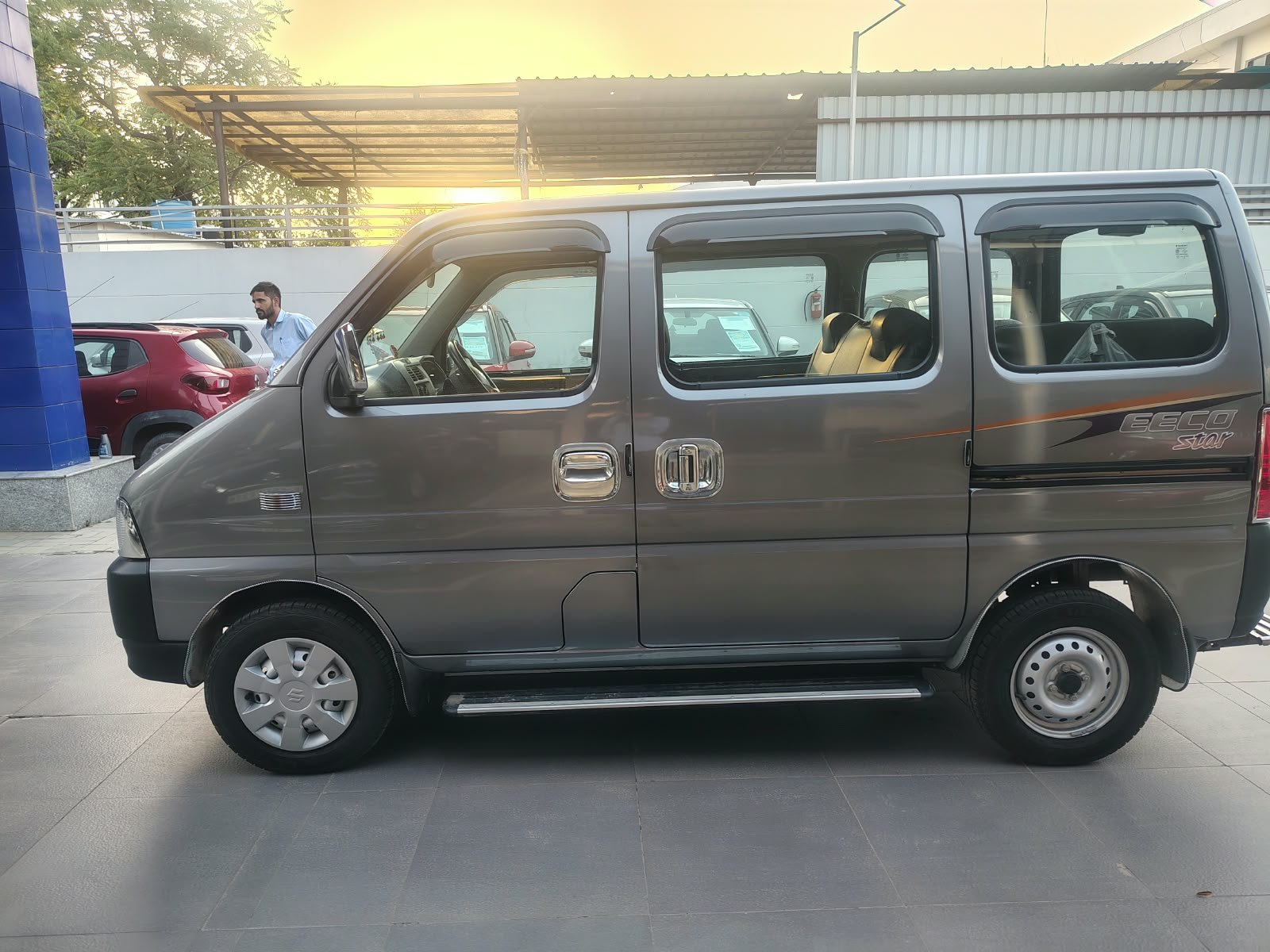 Maruti Suzuki EEco 5 STR AC