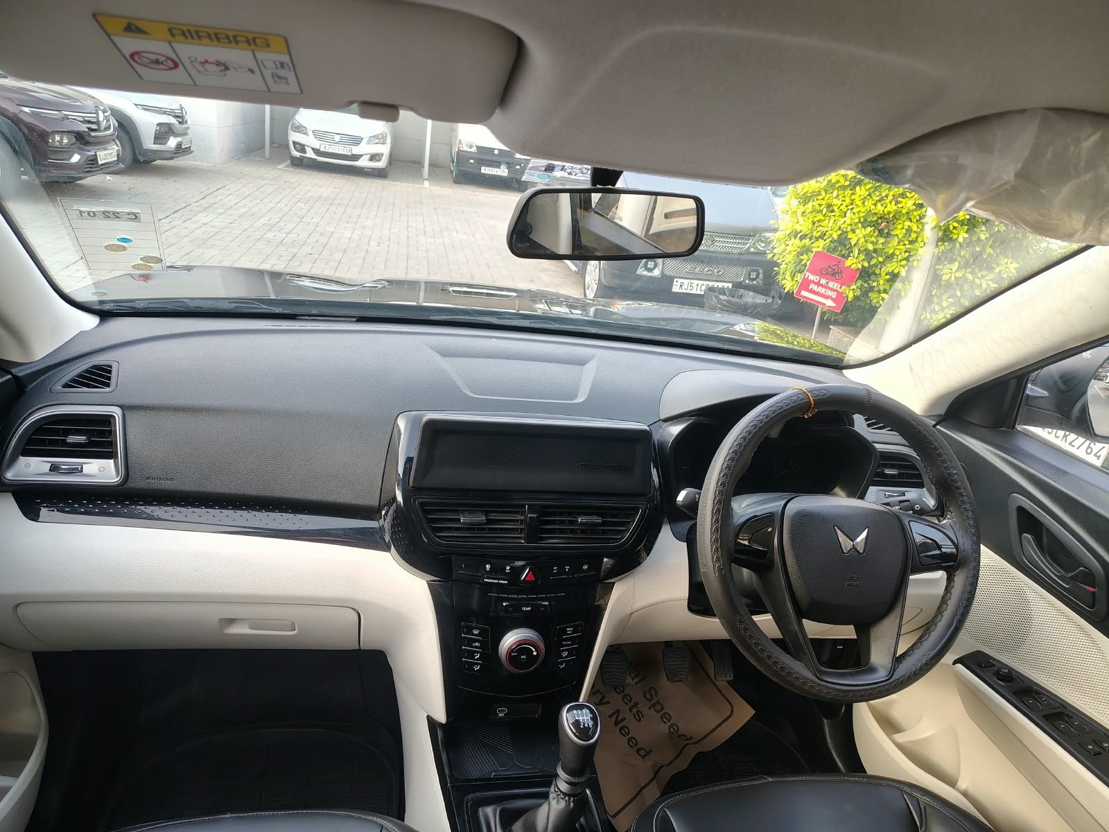 Mahindra XUV 3XO