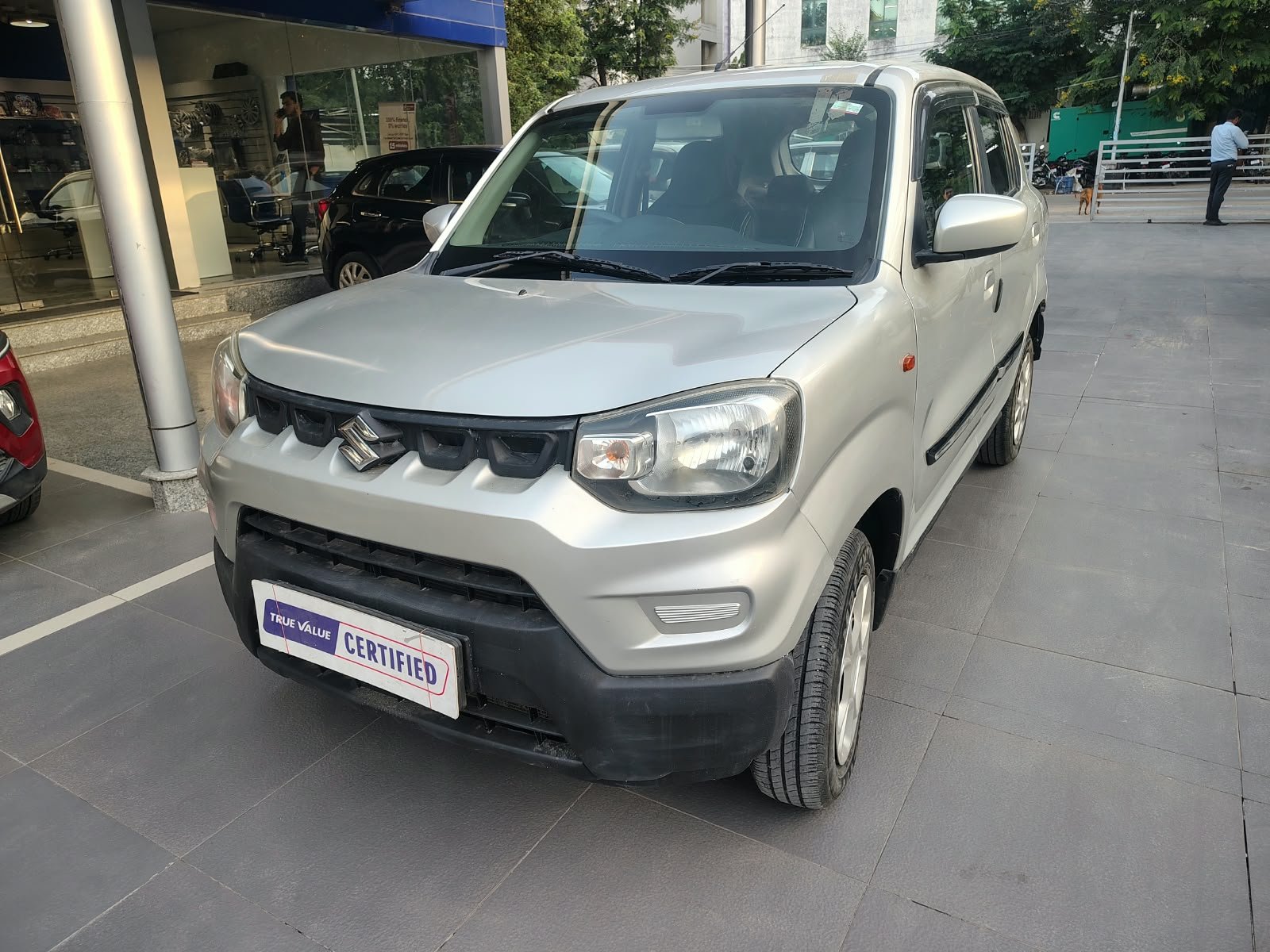 Maruti Suzuki S presso VXI+
