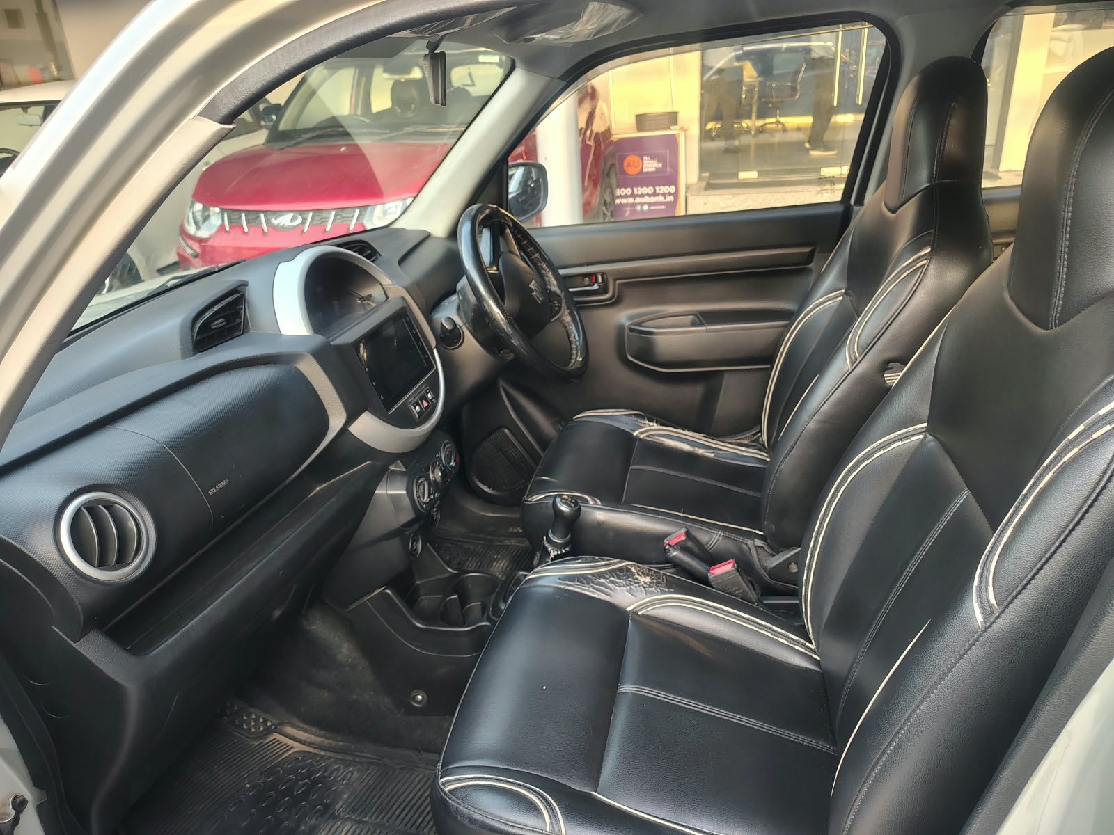 Maruti Suzuki S presso VXI+