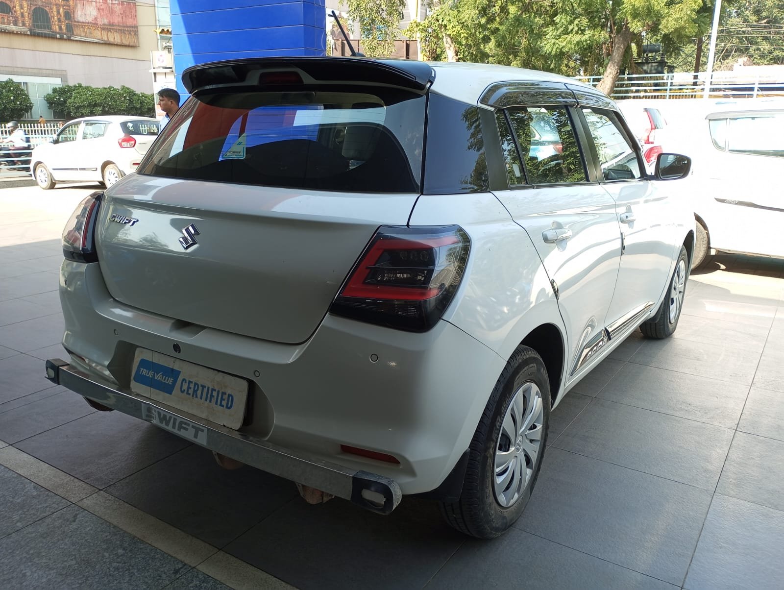 Maruti Suzuki Swift Vxi